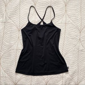 2/$30🍑 FABLETICS Black Penny Tank